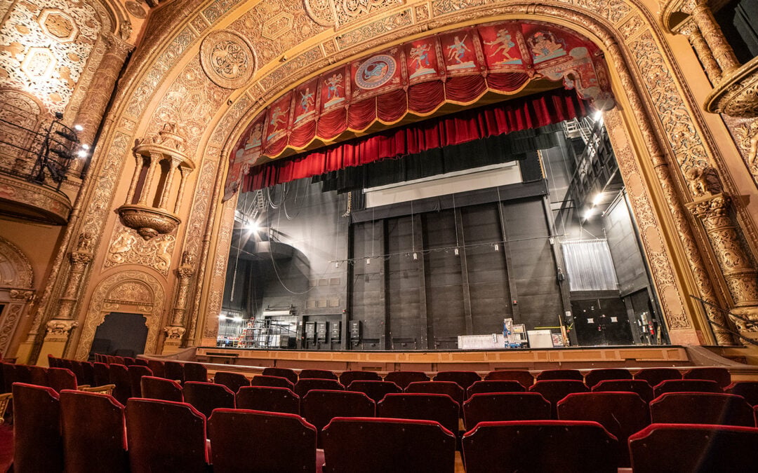 Landmark Theatre - Front F112